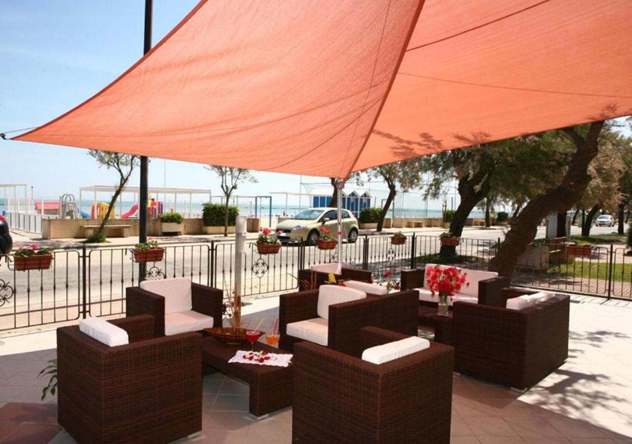 Miramare Inn Hotel Марота Екстериор снимка