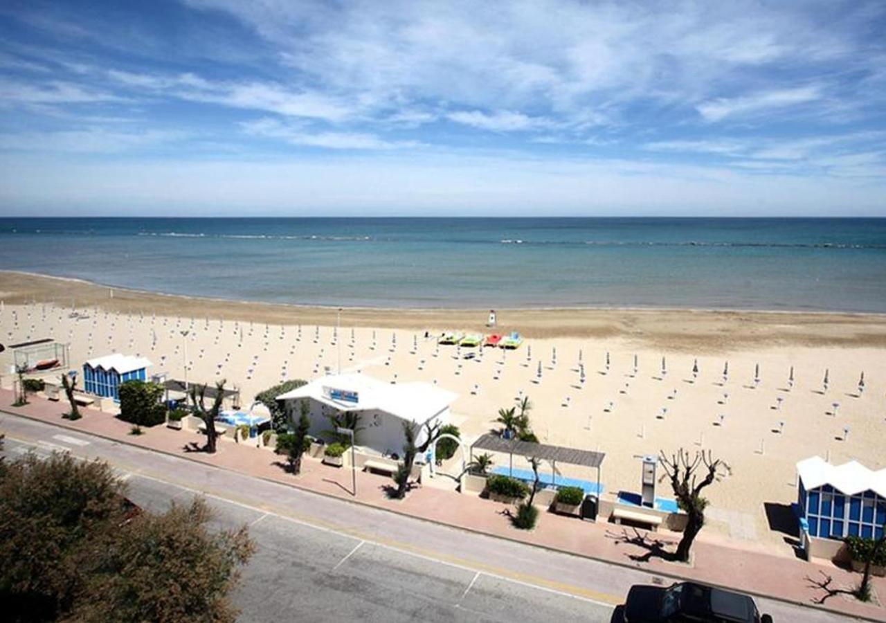 Miramare Inn Hotel Марота Екстериор снимка